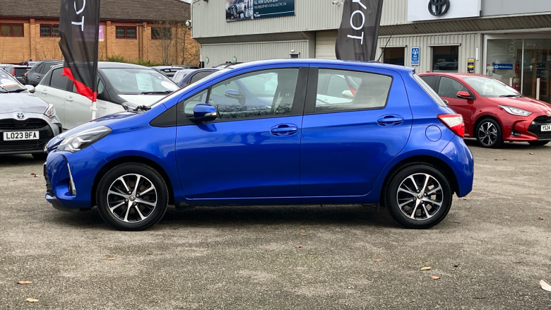 Toyota Yaris 1.5 VVT-i Icon Tech 5dr Petrol Hatchback